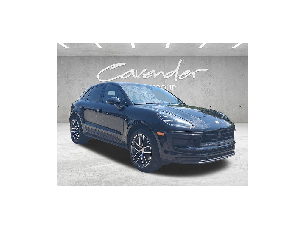 2025 Porsche Macan