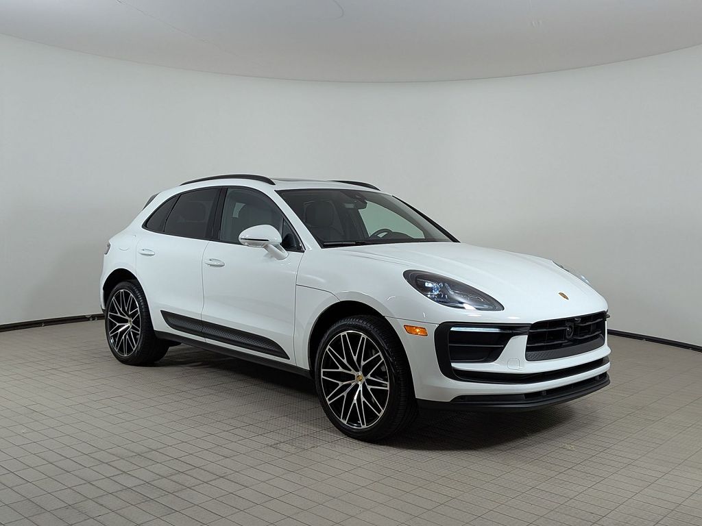2026 Porsche Macan