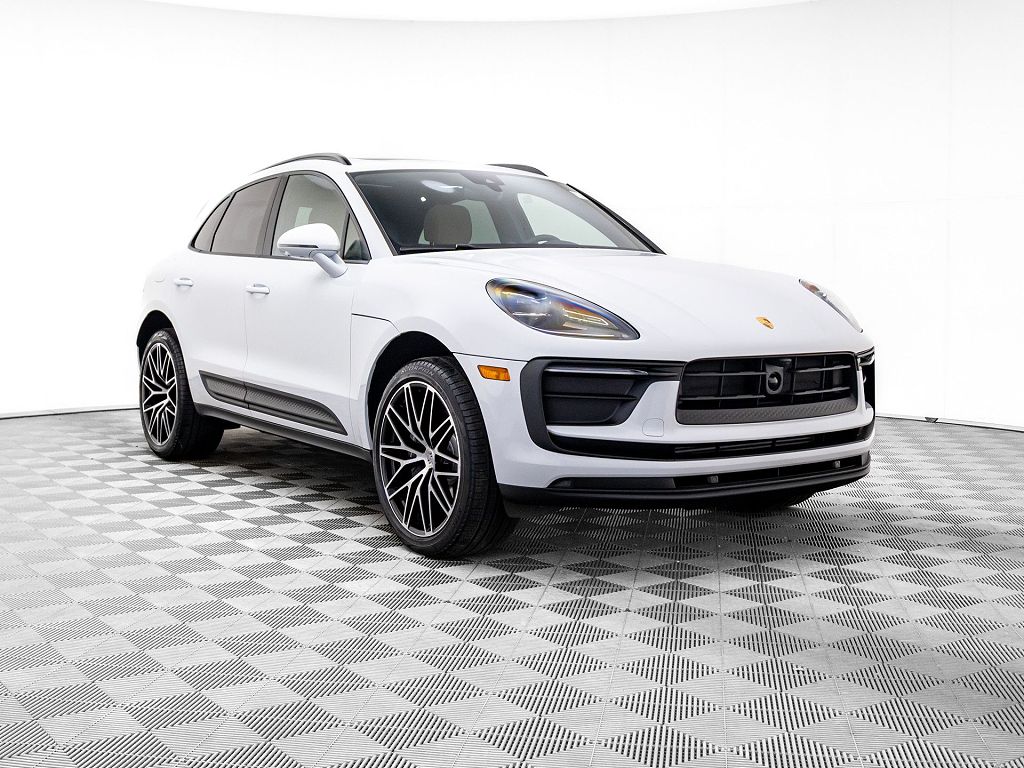 2026 Porsche Macan