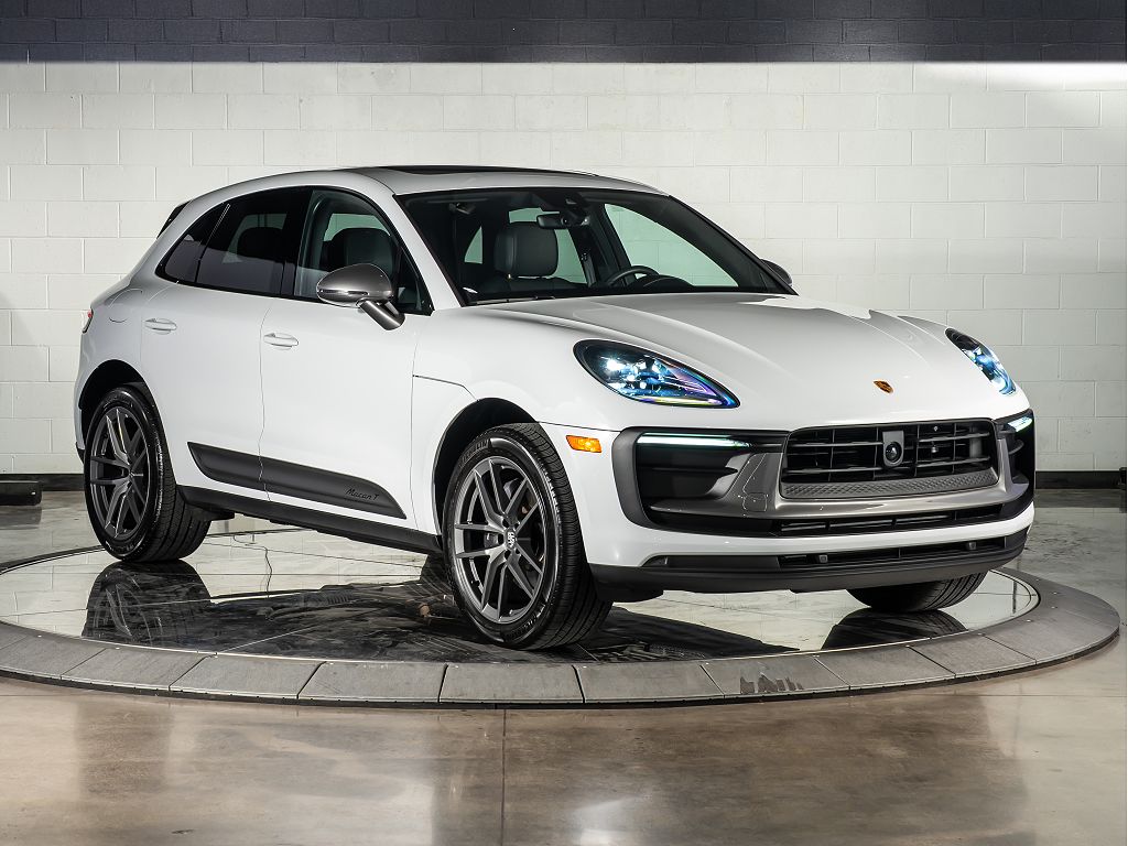 2026 Porsche Macan