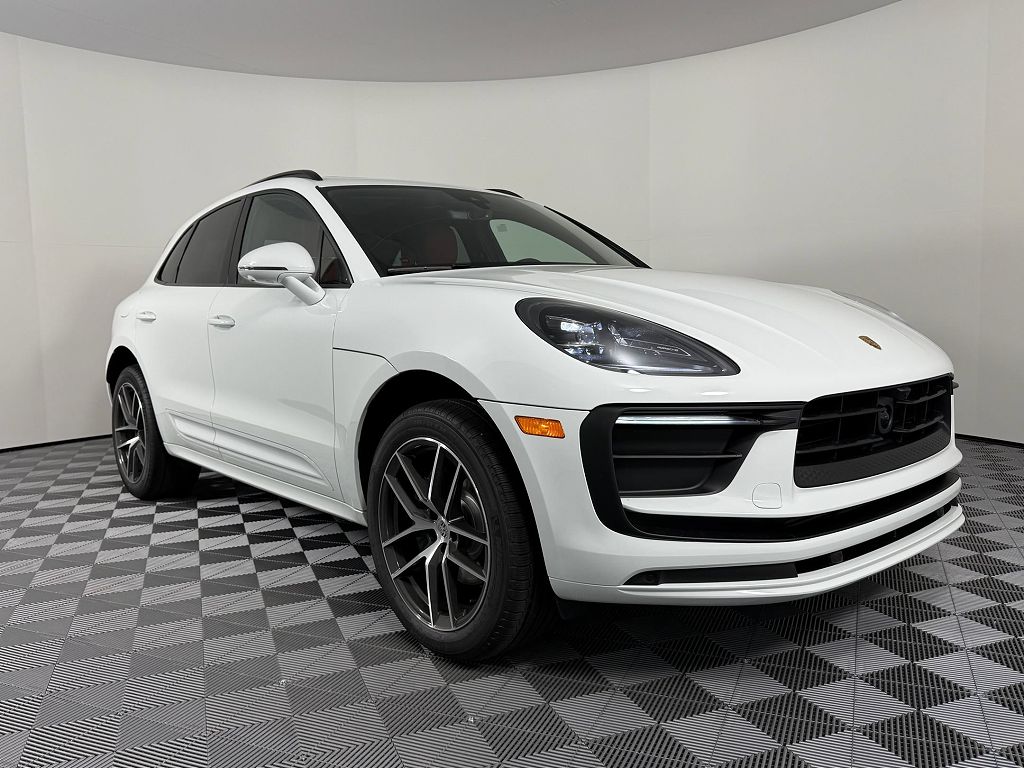 2026 Porsche Macan
