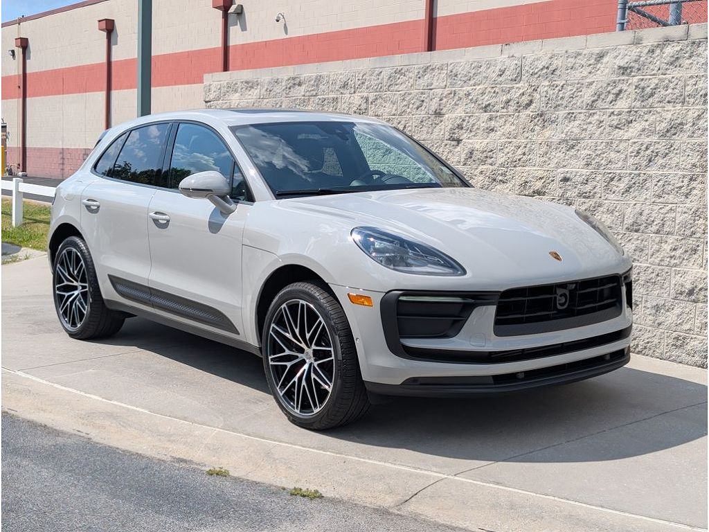 2026 Porsche Macan