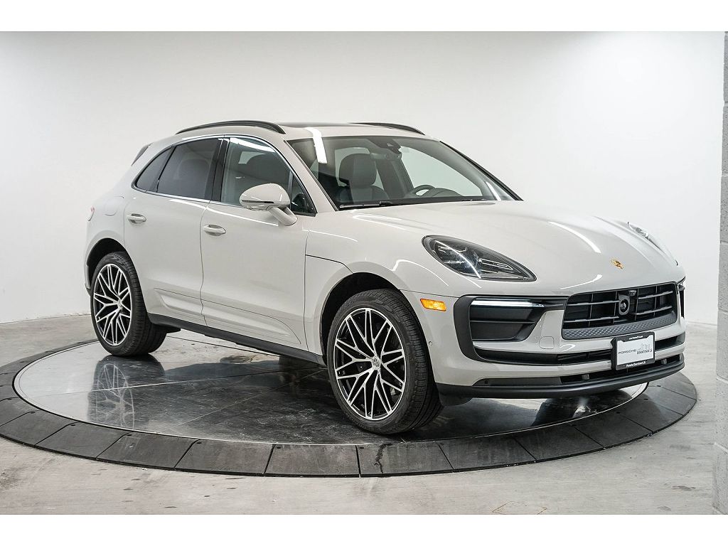 2026 Porsche Macan