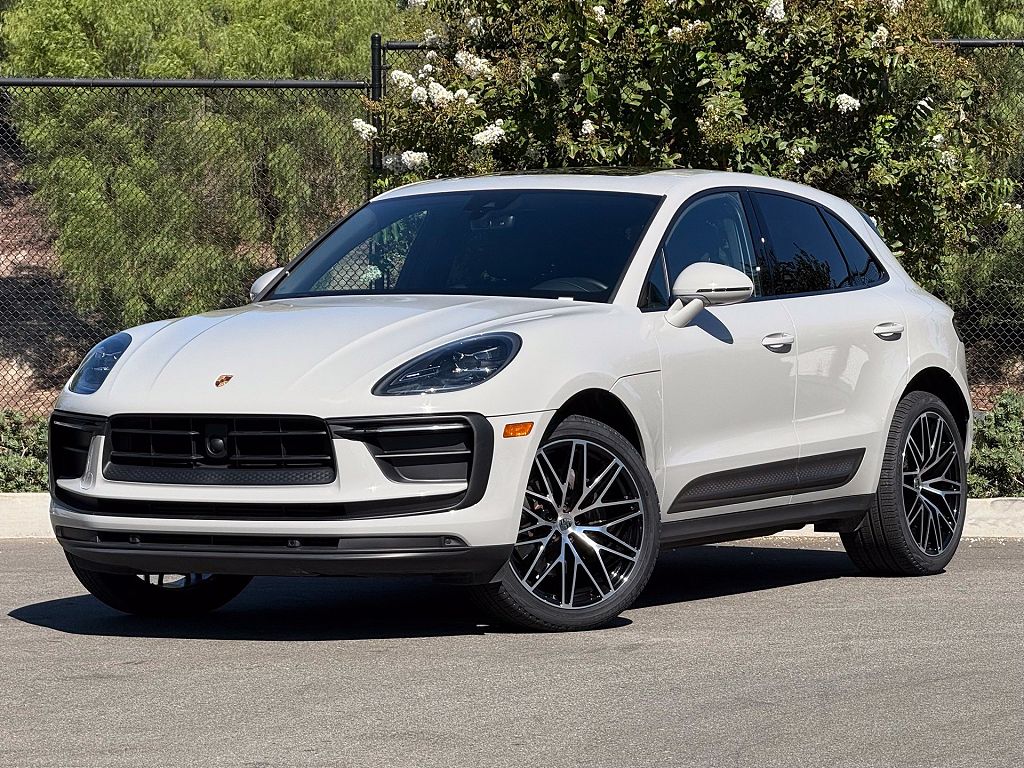 2023 Porsche Macan