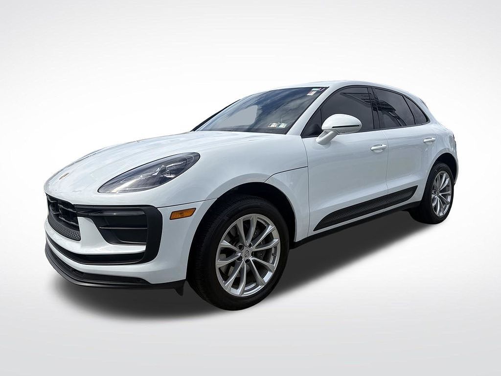 2024 Porsche Macan T