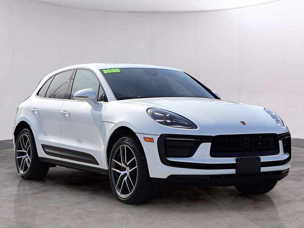 2025 Porsche Macan