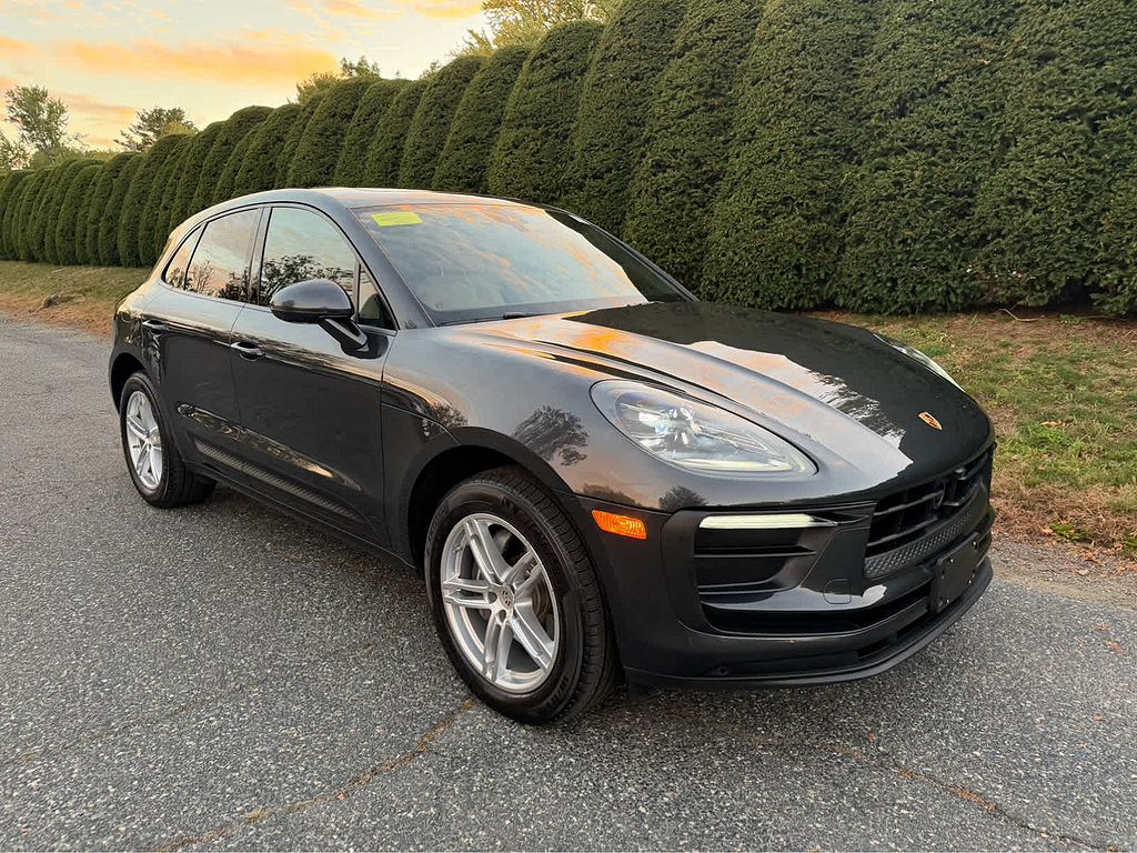 2026 Porsche Macan