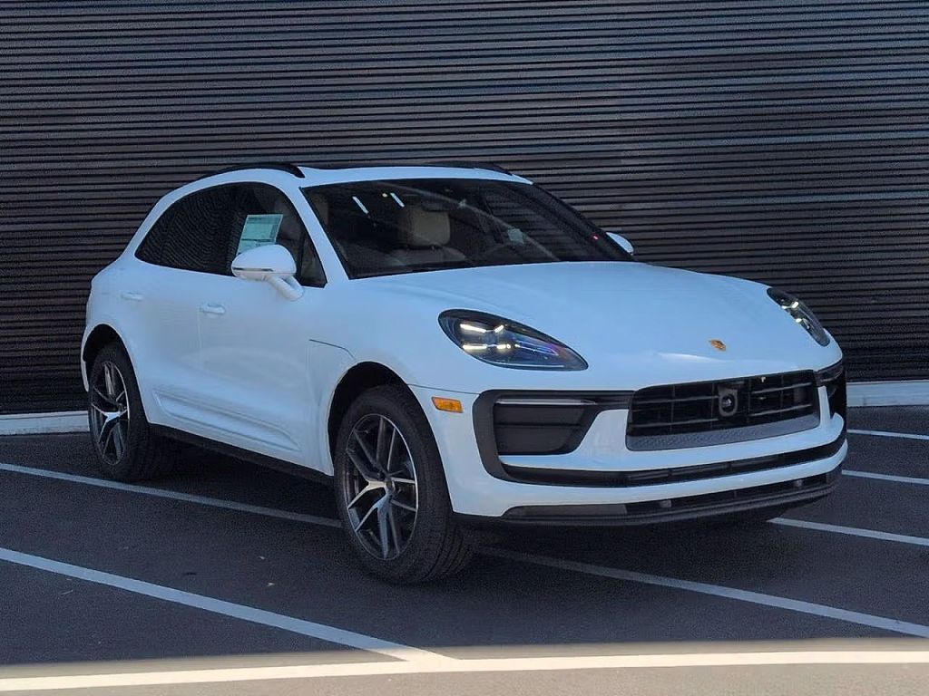 2026 Porsche Macan