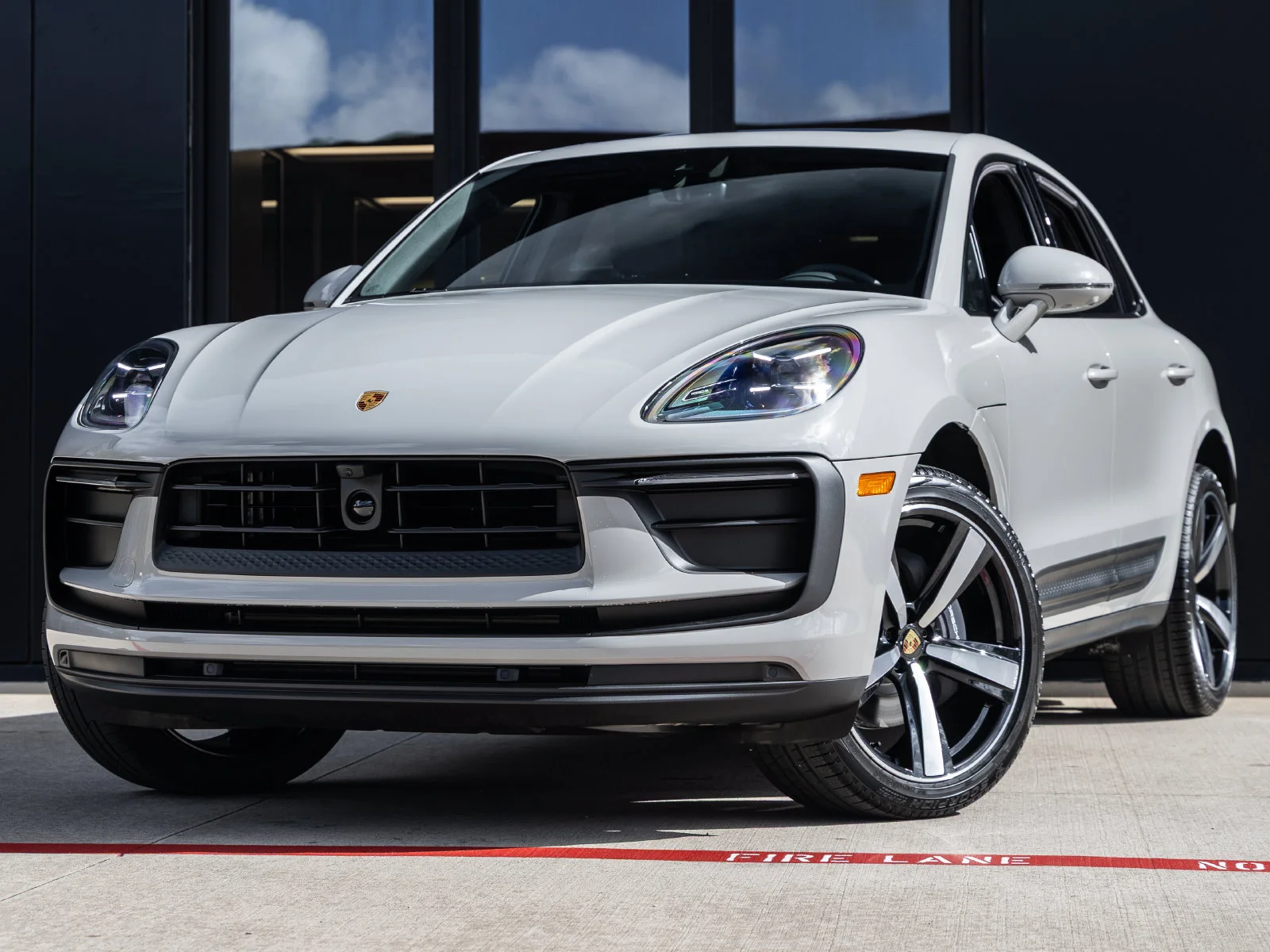 2026 Porsche Macan T