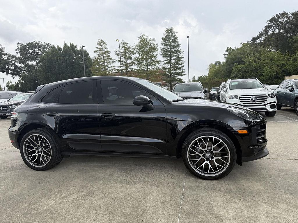 2020 Porsche Macan