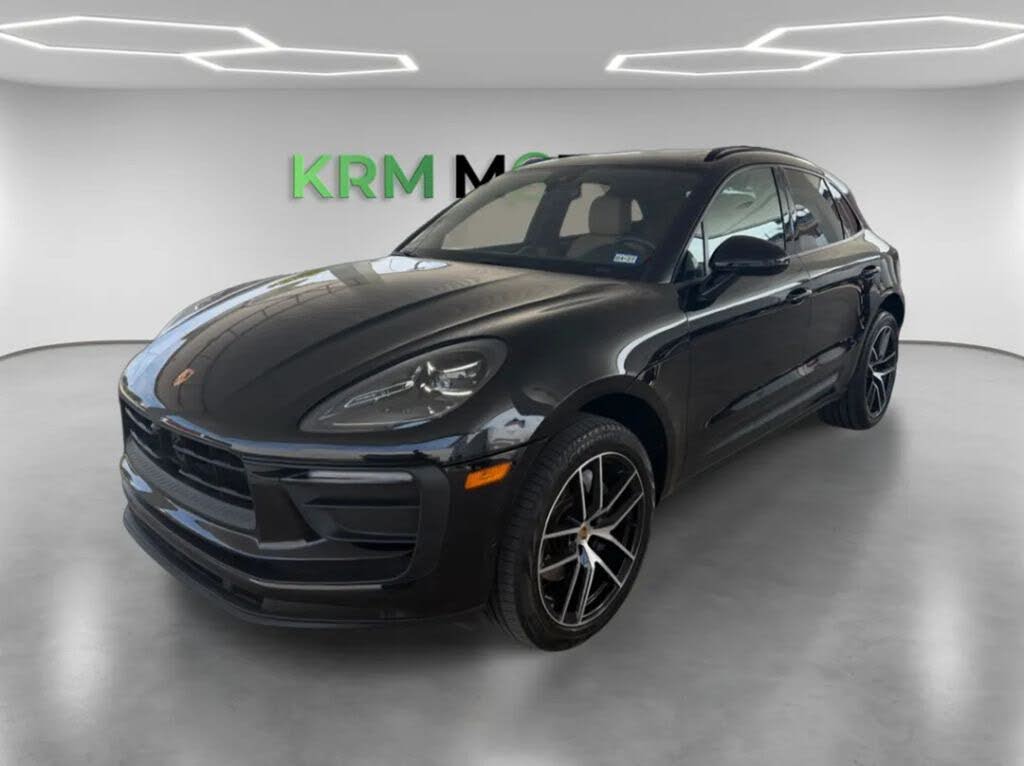 2023 Porsche Macan T