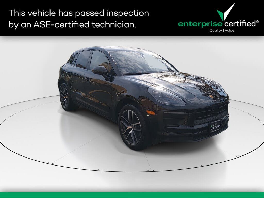 2025 Porsche Macan T