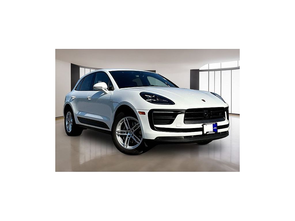 2025 Porsche Macan