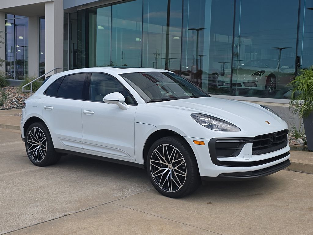 2026 Porsche Macan