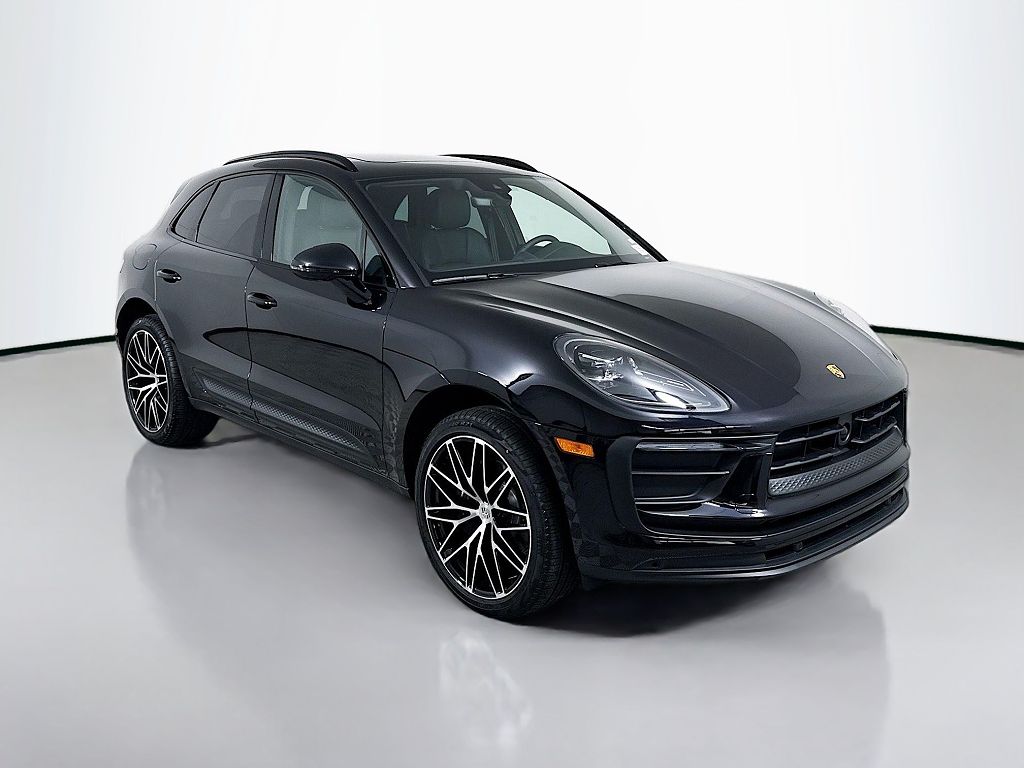 2026 Porsche Macan
