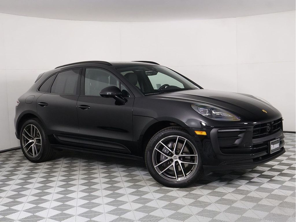 2026 Porsche Macan