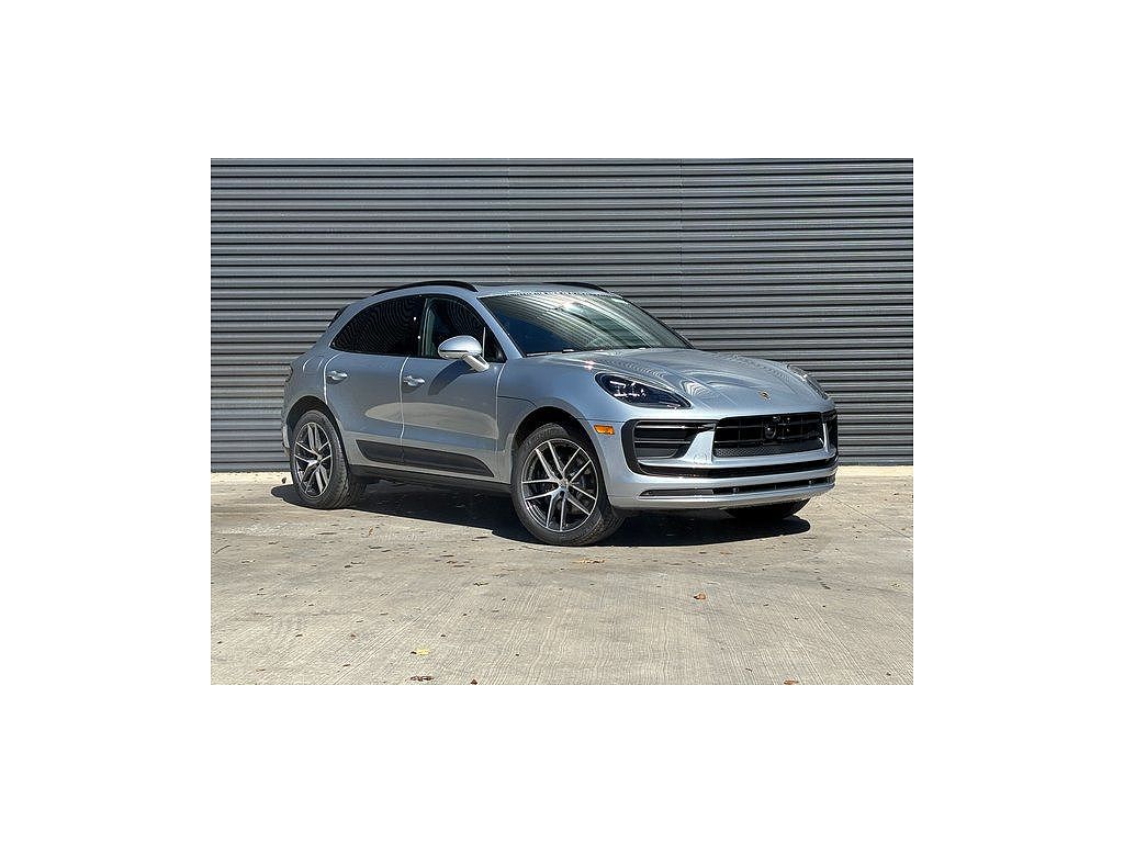 2026 Porsche Macan
