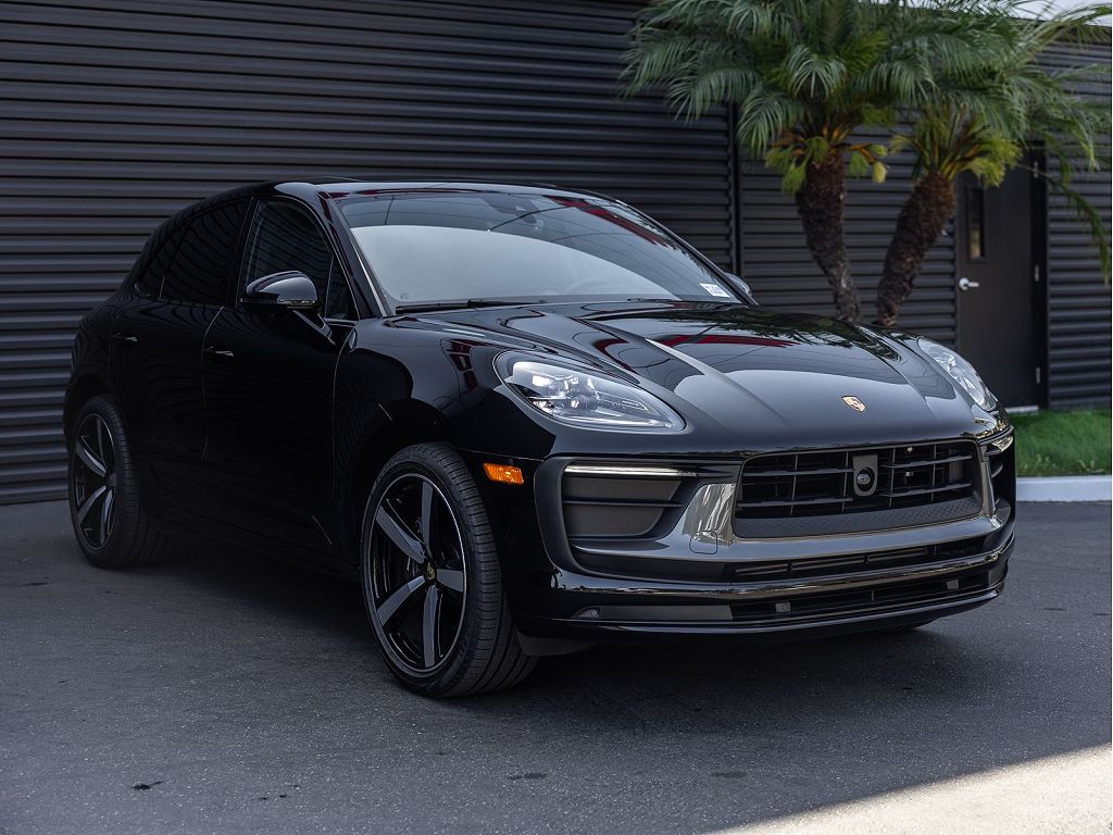 2026 Porsche Macan