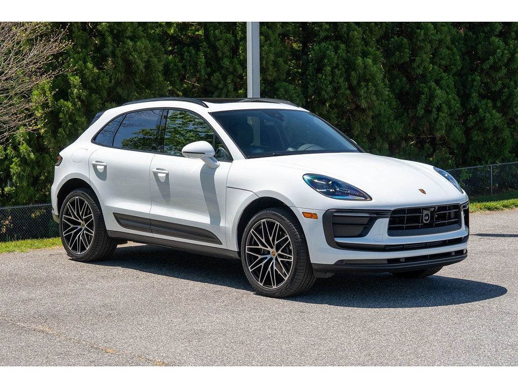 2026 Porsche Macan
