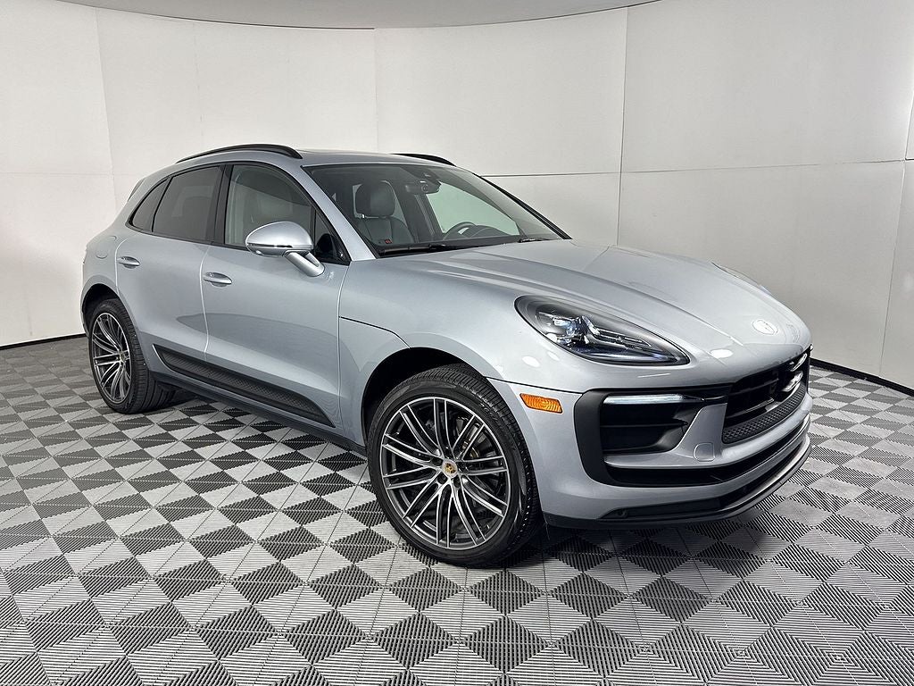2026 Porsche Macan