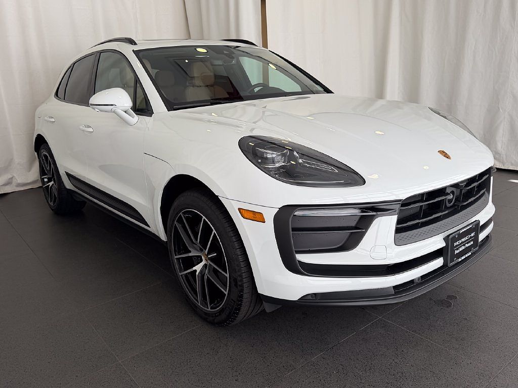 2026 Porsche Macan