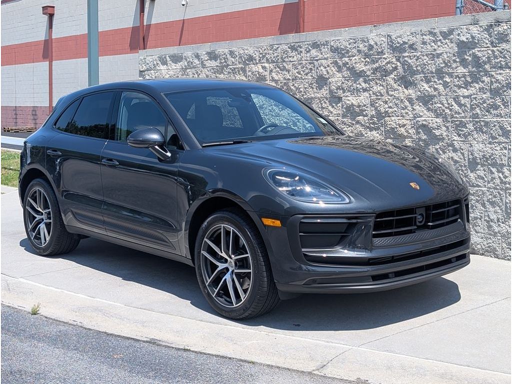 2026 Porsche Macan