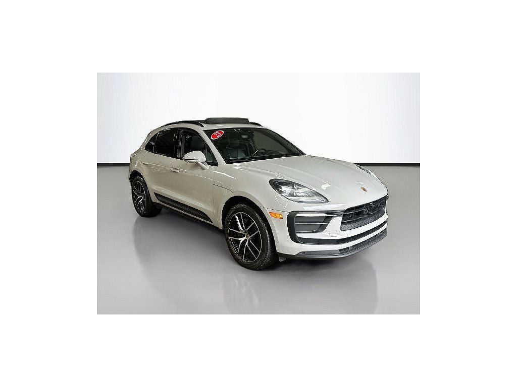 2023 Porsche Macan T