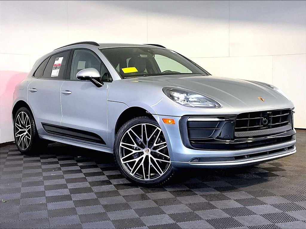 2023 Porsche Macan