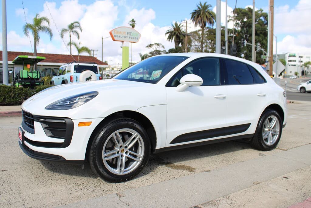 2025 Porsche Macan