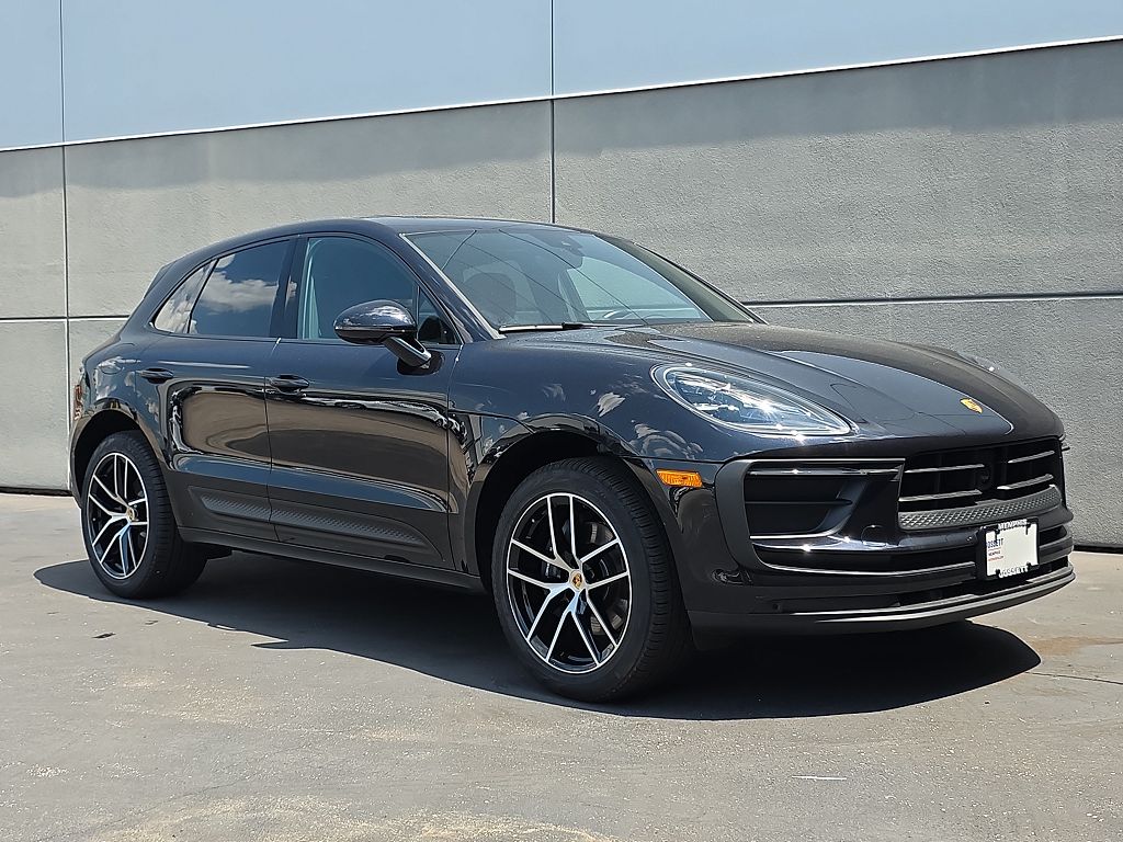 2025 Porsche Macan