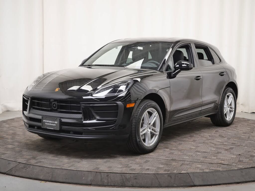 2025 Porsche Macan