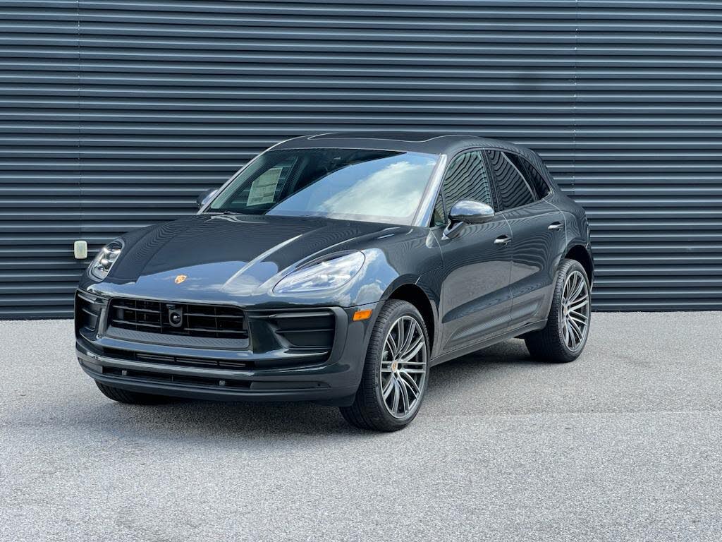 2025 Porsche Macan T