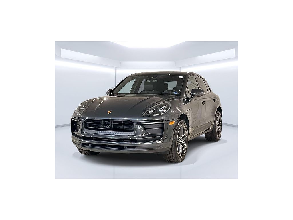 2025 Porsche Macan