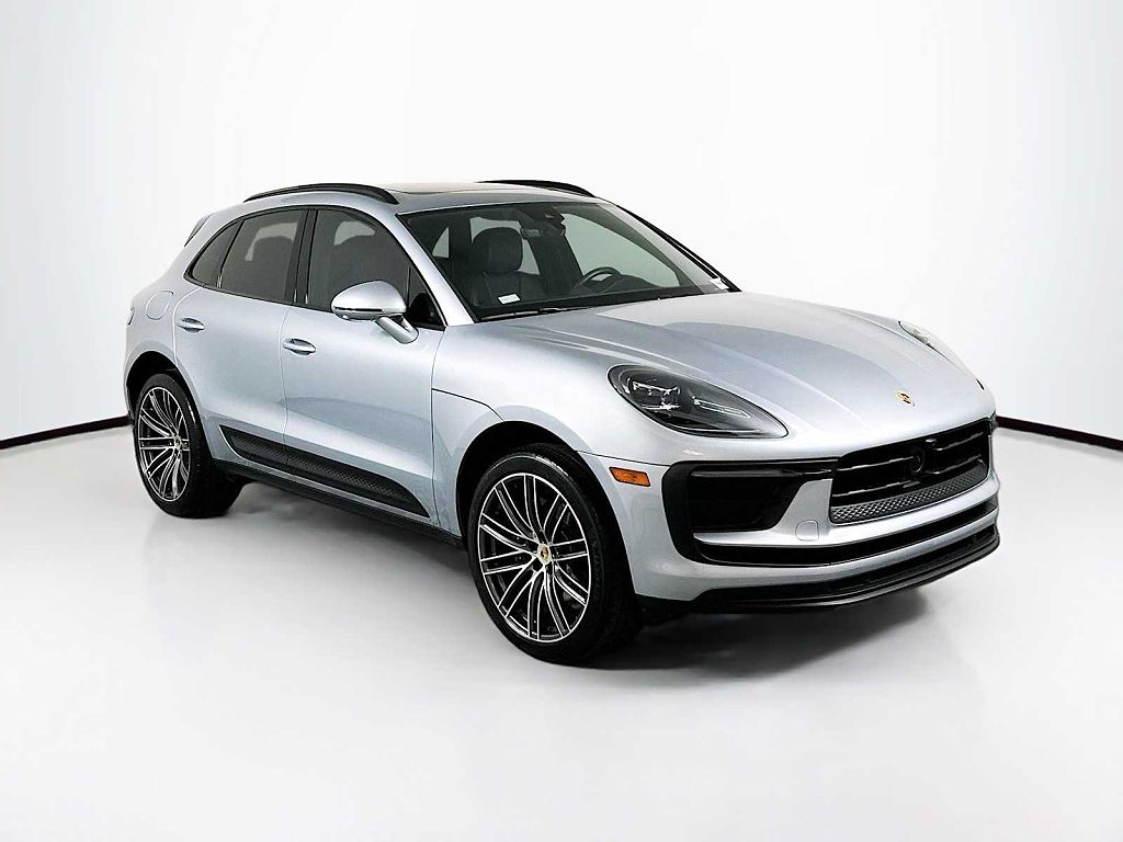 2026 Porsche Macan