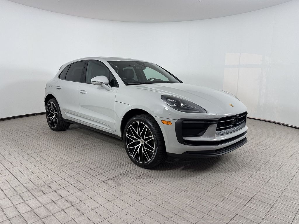 2026 Porsche Macan