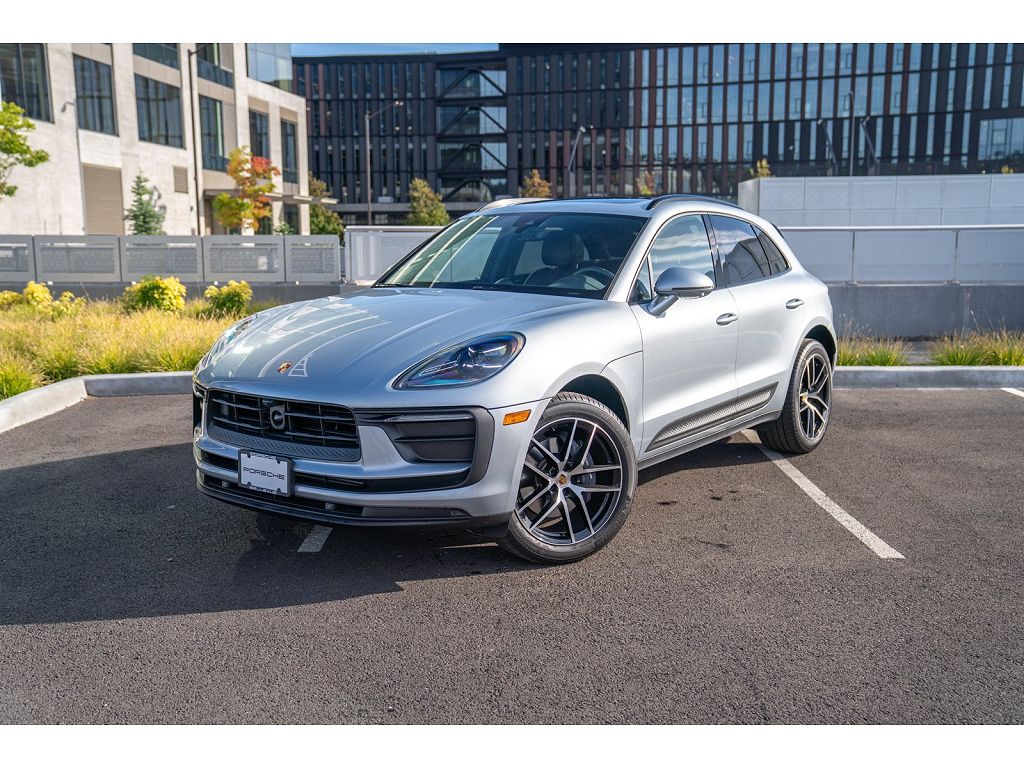 2026 Porsche Macan