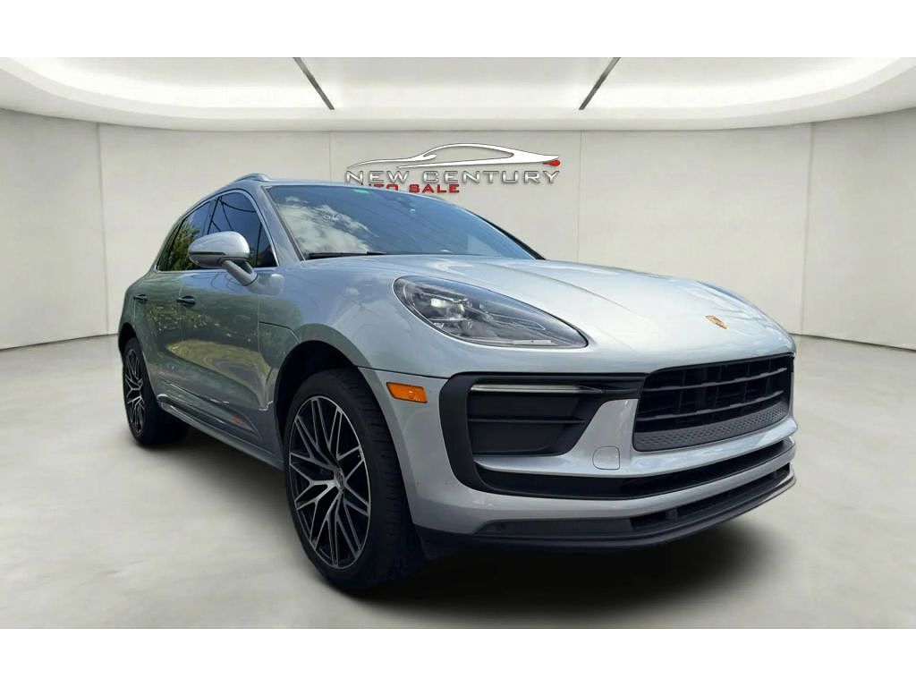 2022 Porsche Macan