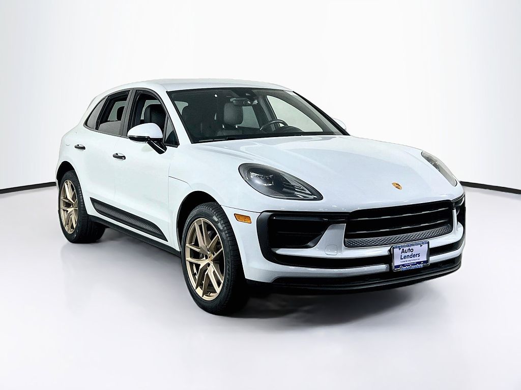 2022 Porsche Macan