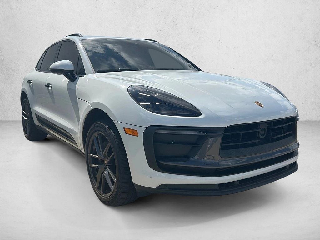 2023 Porsche Macan T