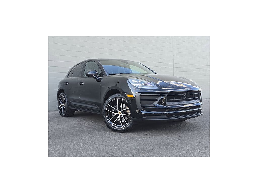 2025 Porsche Macan
