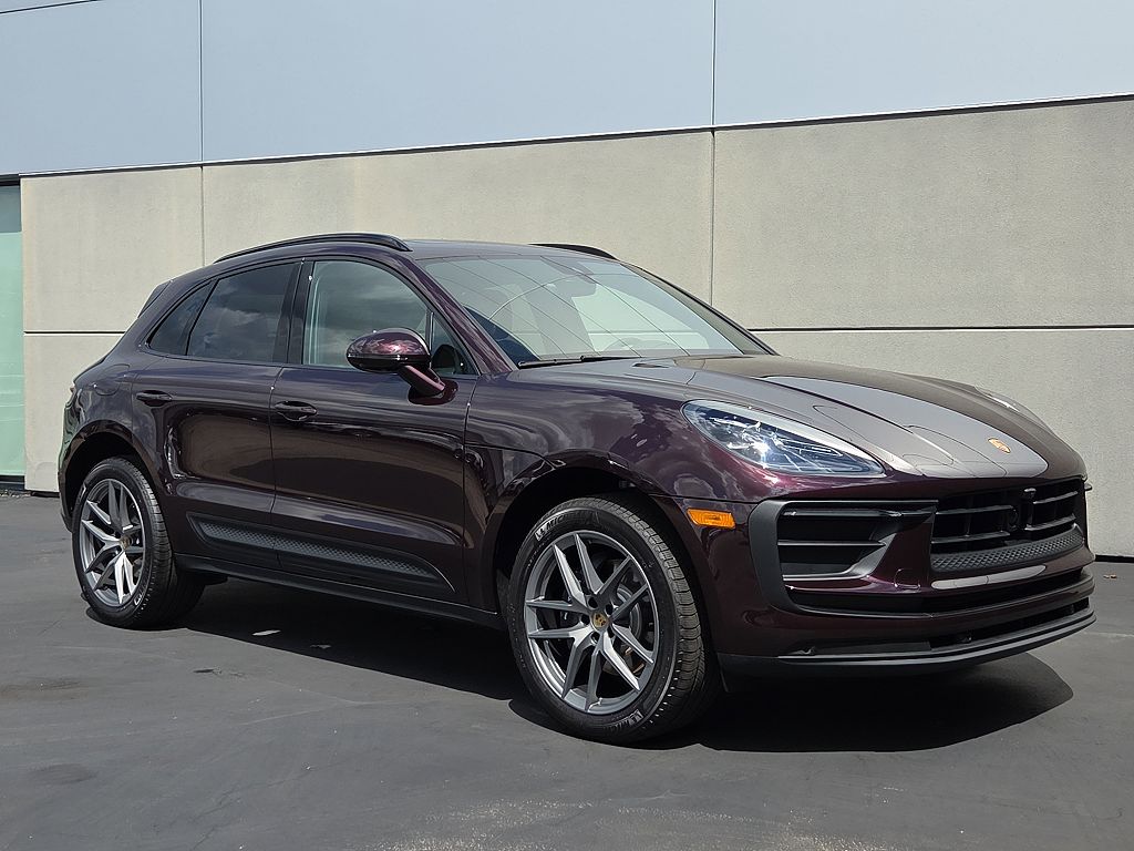 2025 Porsche Macan
