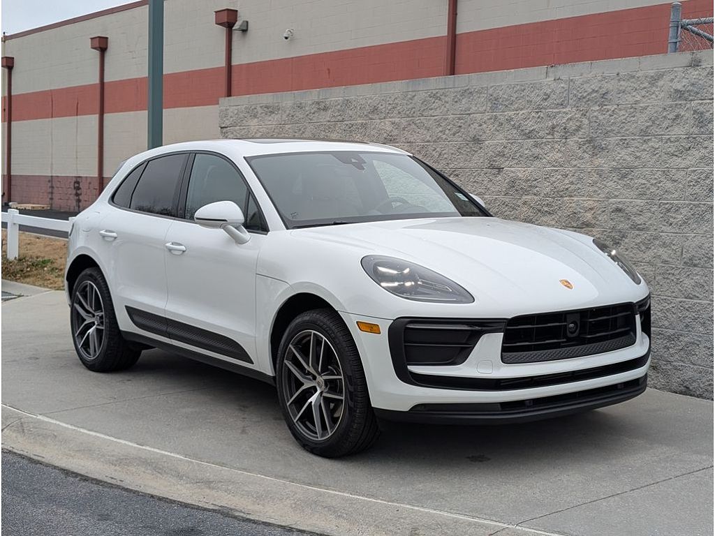 2025 Porsche Macan