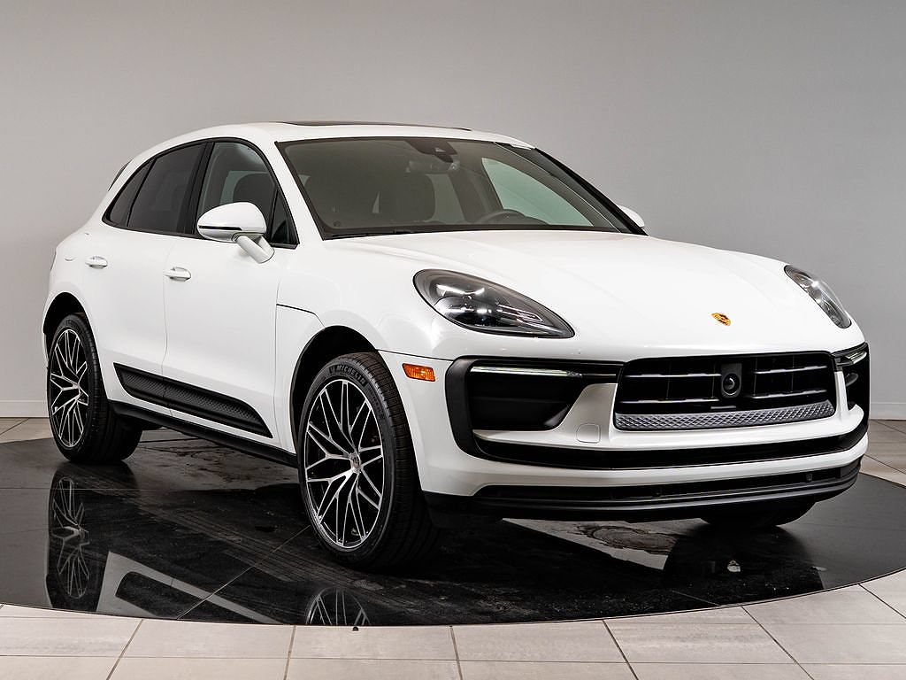 2026 Porsche Macan