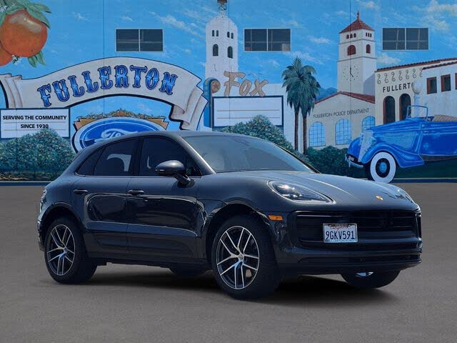2023 Porsche Macan T