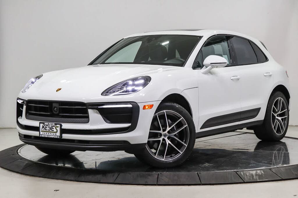 2024 Porsche Macan T