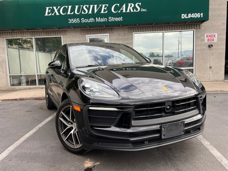 2025 Porsche Macan