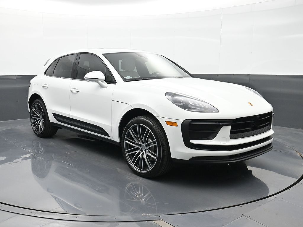2025 Porsche Macan
