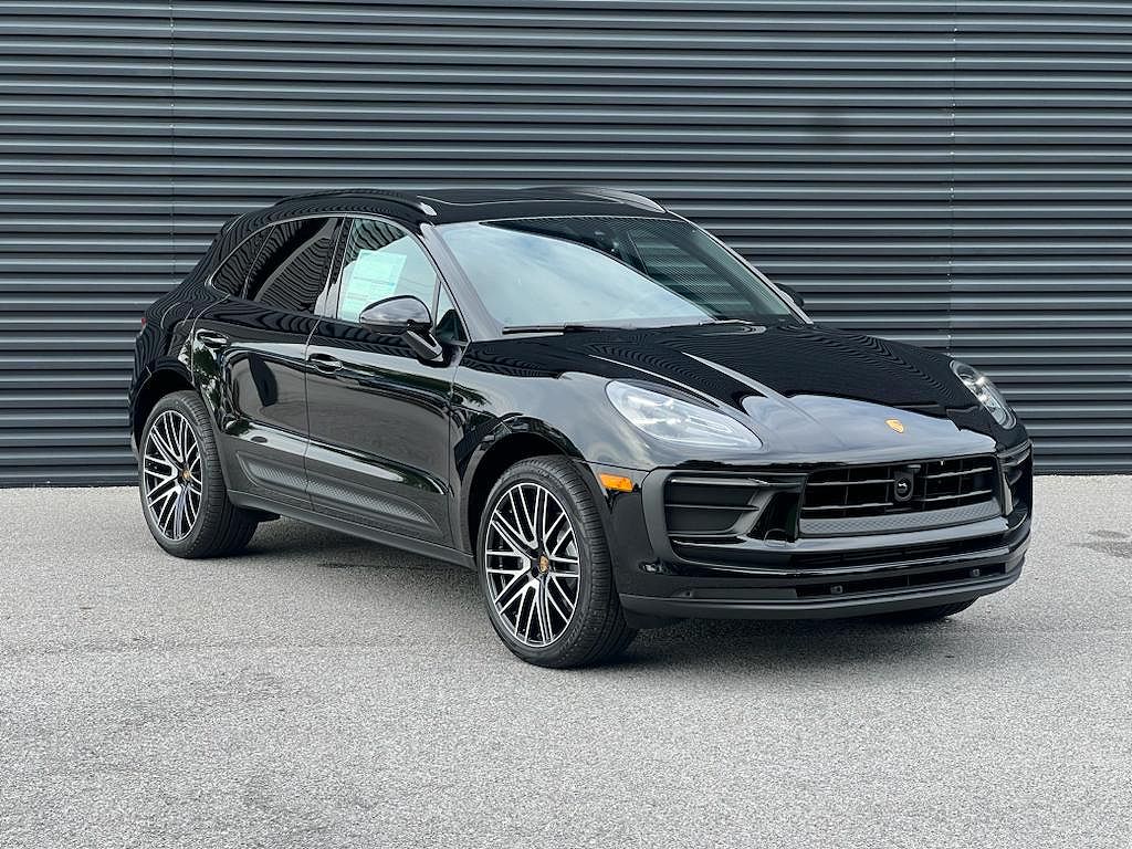 2025 Porsche Macan