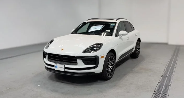 2026 Porsche Macan T
