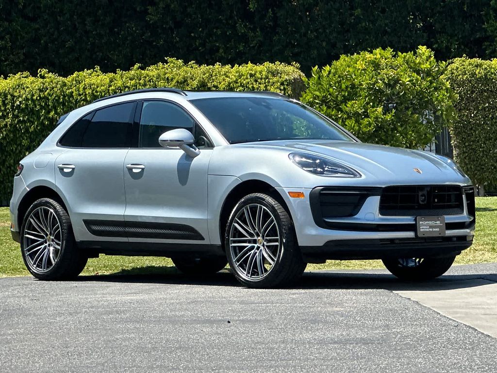 2026 Porsche Macan